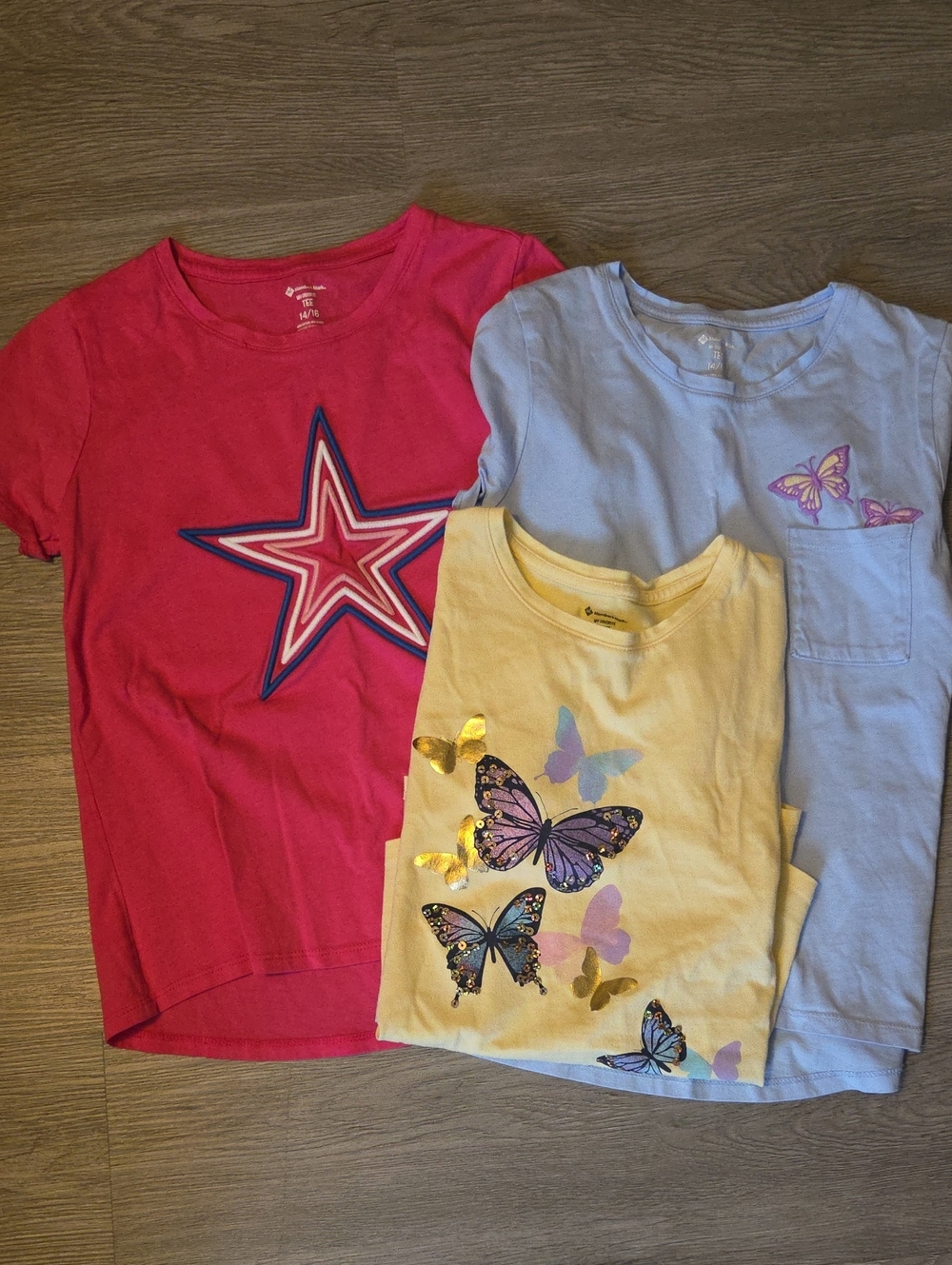 3 Kids Short-Sleeve Tees - Pink / Yellow / Light Blue, Butterfly & Star Designs